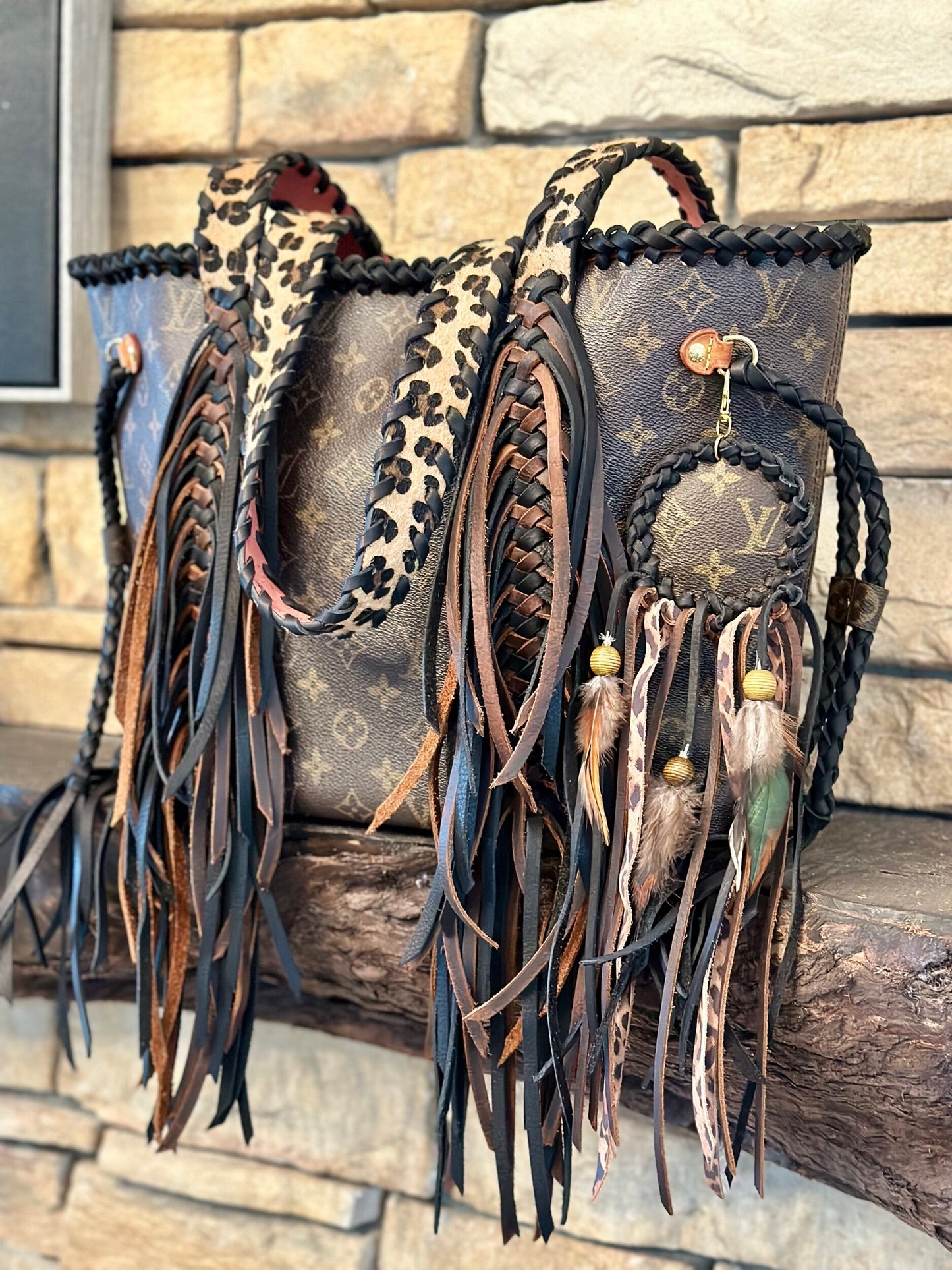 LV Neverfull Houston Tote Leopard