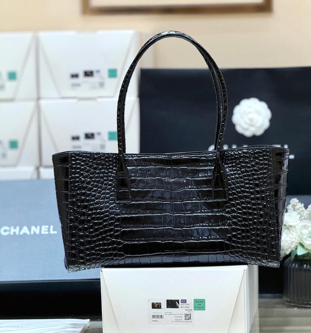 CHANEL Crocodile Croc Illusion Black Tote Shopping Bag
