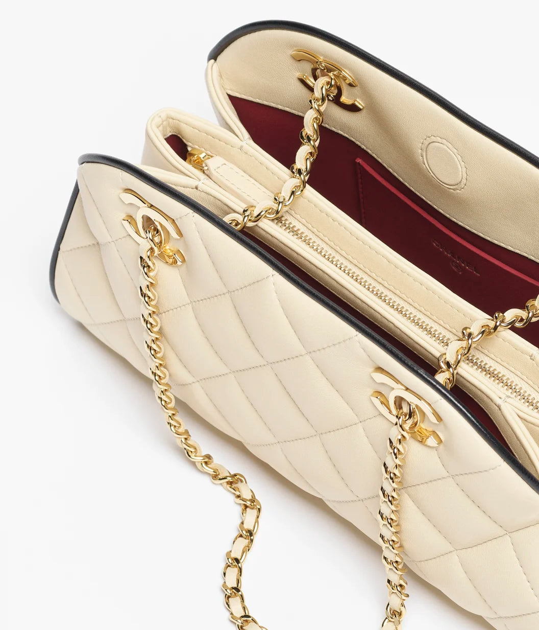 Chanel Clutch with chain