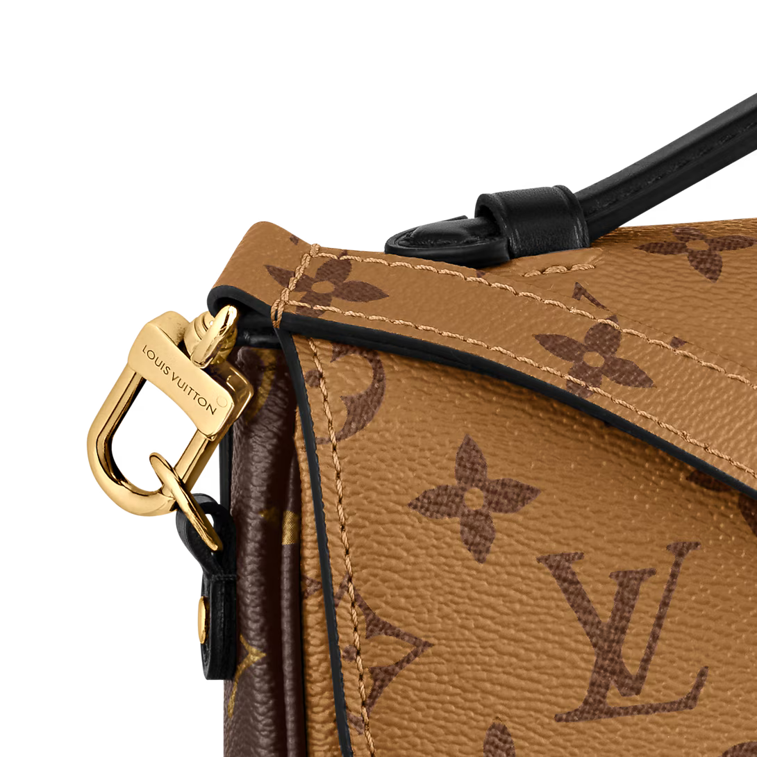 LV Pochette Métis Bag